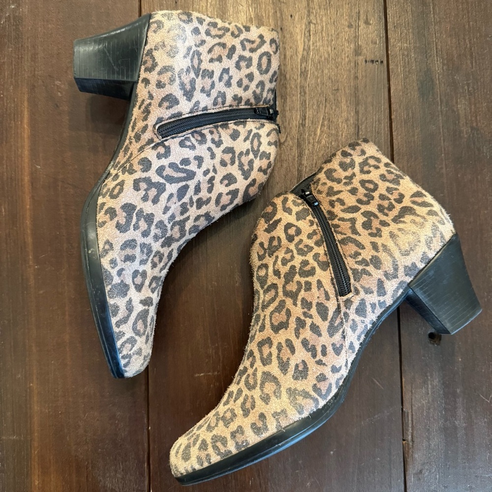 Munro Leopard Print Suede Ankle Booties sz 8.5 - Picture 5 of 9